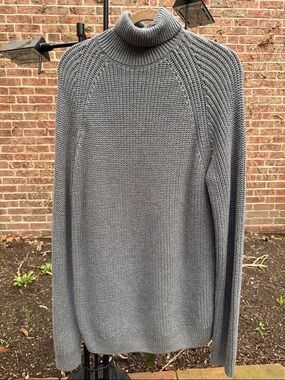 Zara Men's Charcoal Gray Turtleneck Sweater